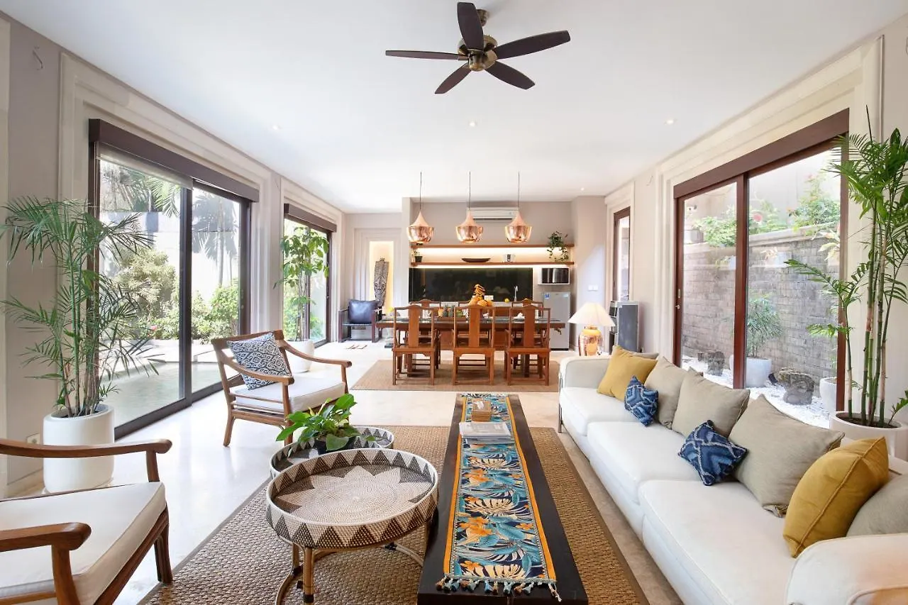 Villa Giva Seminyak - 2 Bedrooms Seminyak アパート スミニャック